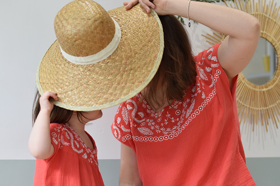 Broderie en tandem : mère et fille, un cours de broderie pour la fête des mères