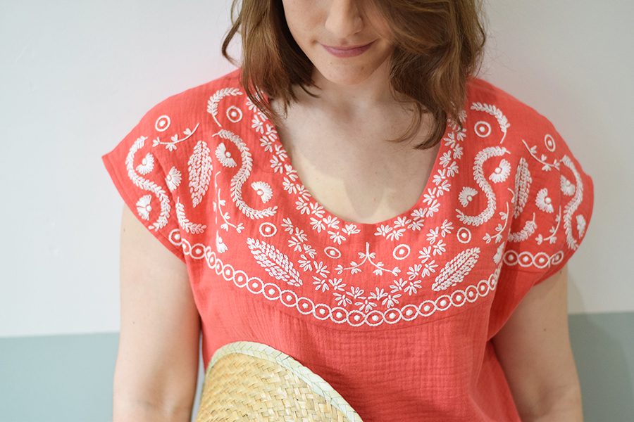 Broderie en tandem : mère et fille, un cours de broderie pour la fête des mères